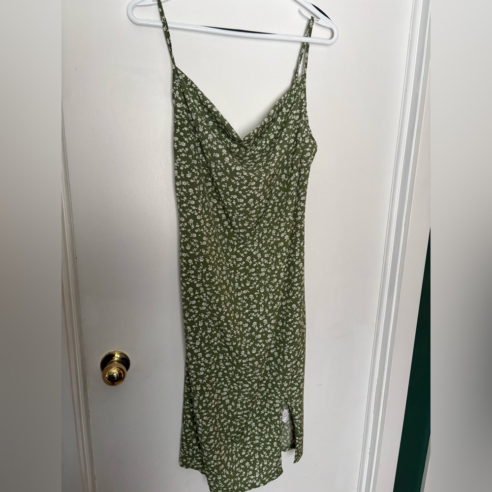 SHEIN Green Floral Midi Dress